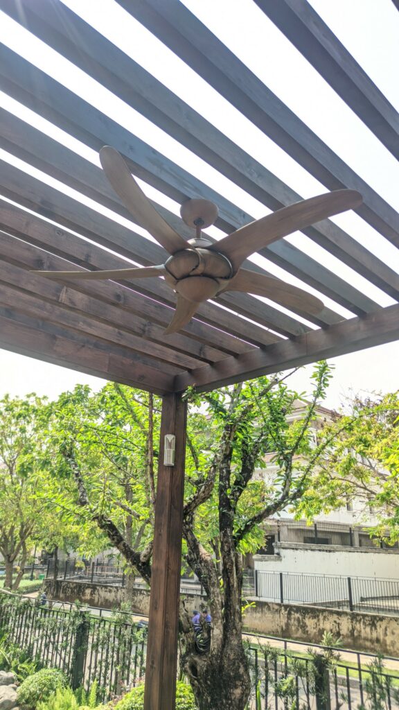 quat tran 5canh mau go uragano3 quat tran 5canh mau go uragano3