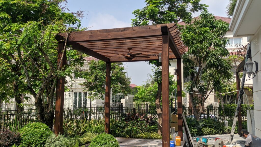 quat tran 5canh mau go uragano4 quat tran 5canh mau go uragano4