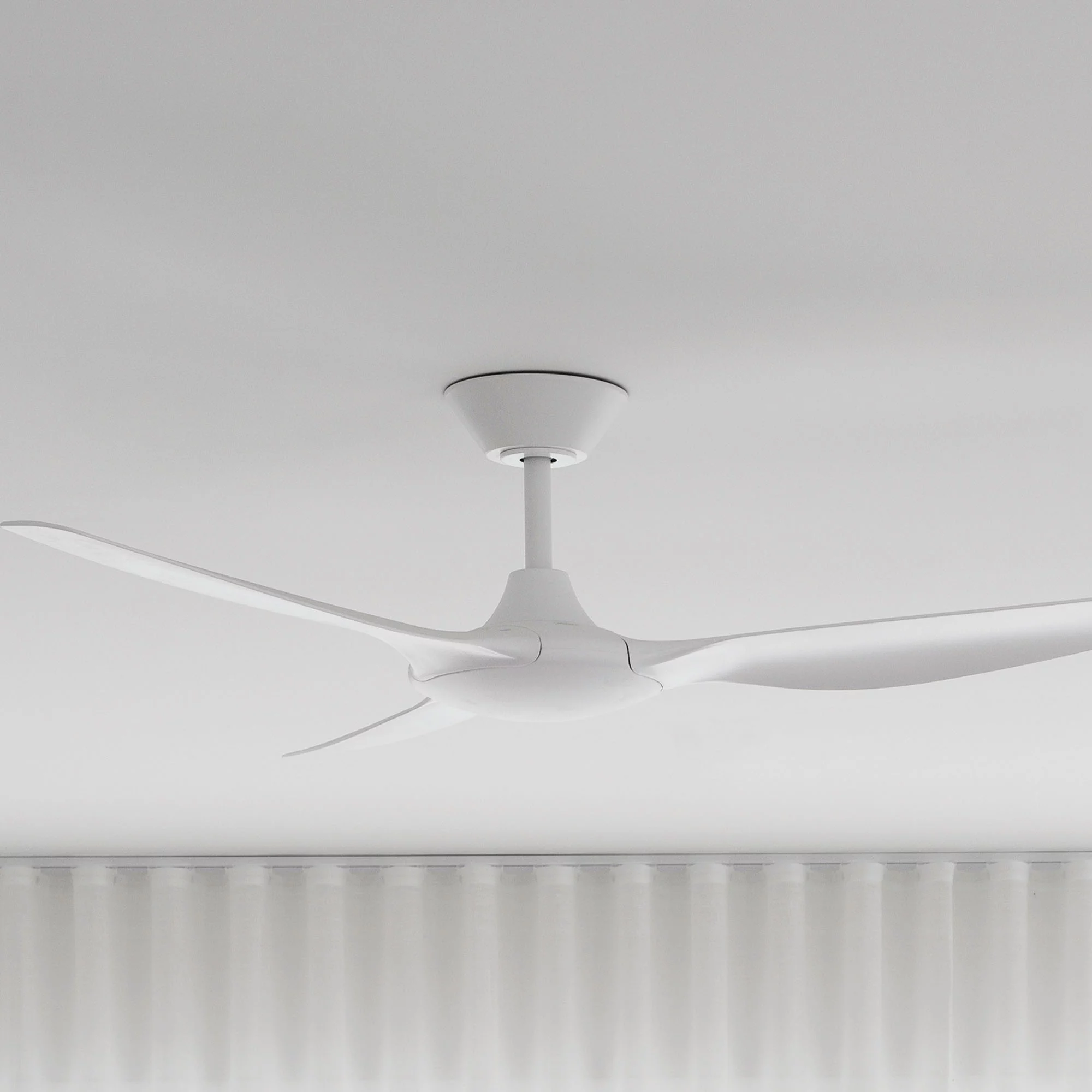 quat tran mau trang 3 canh delta quat tran mau trang 3 canh delta