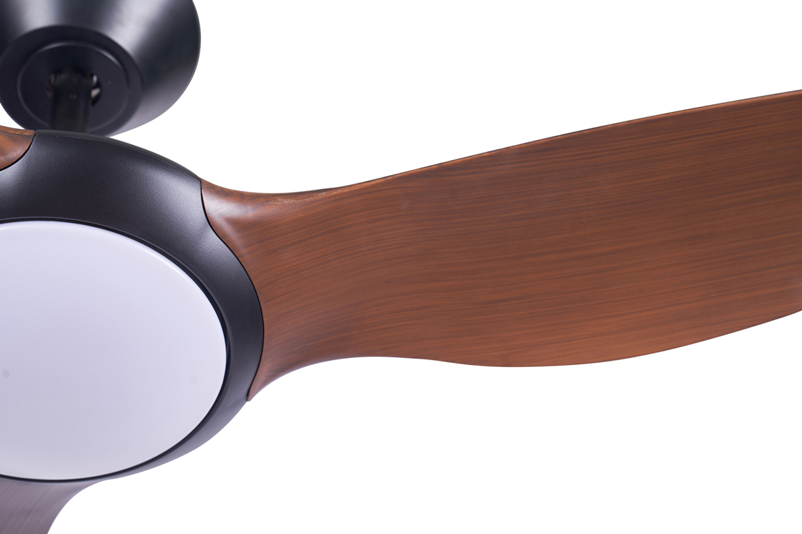 quat-tran-3-canh-co-den-hien-dai-huraled3 quat-tran-3-canh-co-den-hien-dai-huraled3