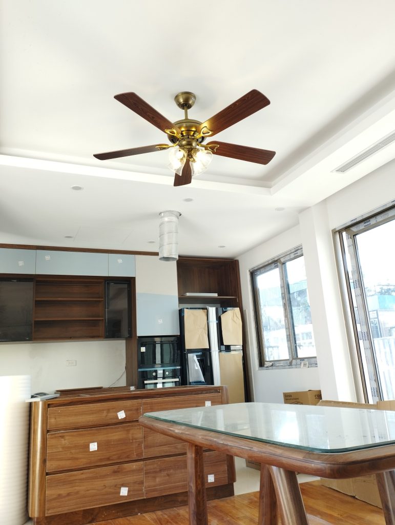 quat tran 5canh classic gold 4den quat tran 5canh classic gold 4den