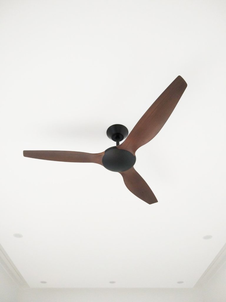 quat tran 3canh sieumat hura wn3 quat tran 3canh sieumat hura wn3