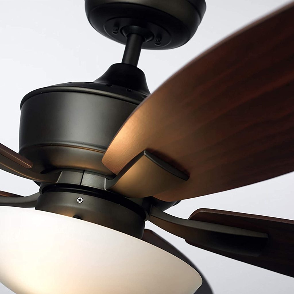 quat-tran-5-canh-co-den-delux1 quat-tran-5-canh-co-den-delux1