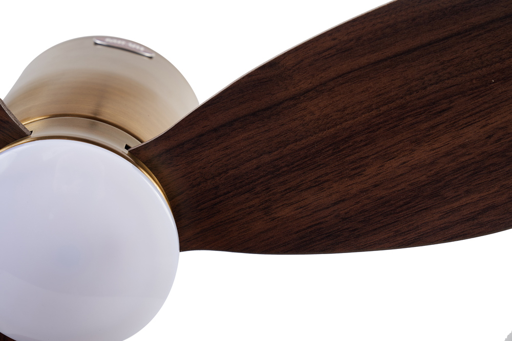 3 cánh quạt bằng chất liệu gỗ Plywood màu nâu vân