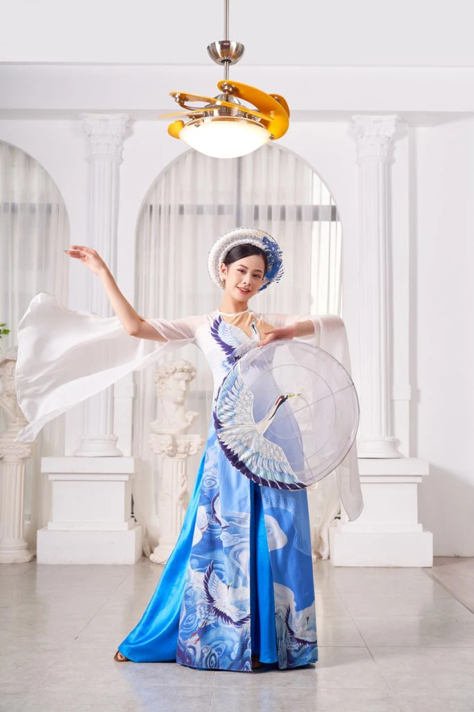 quat tran canh xep sole vang