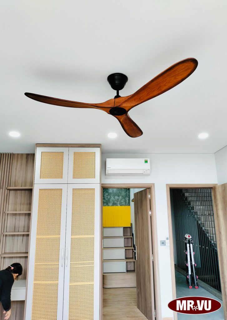 quat-tran-canh-go-eagle-phong-ngu-be