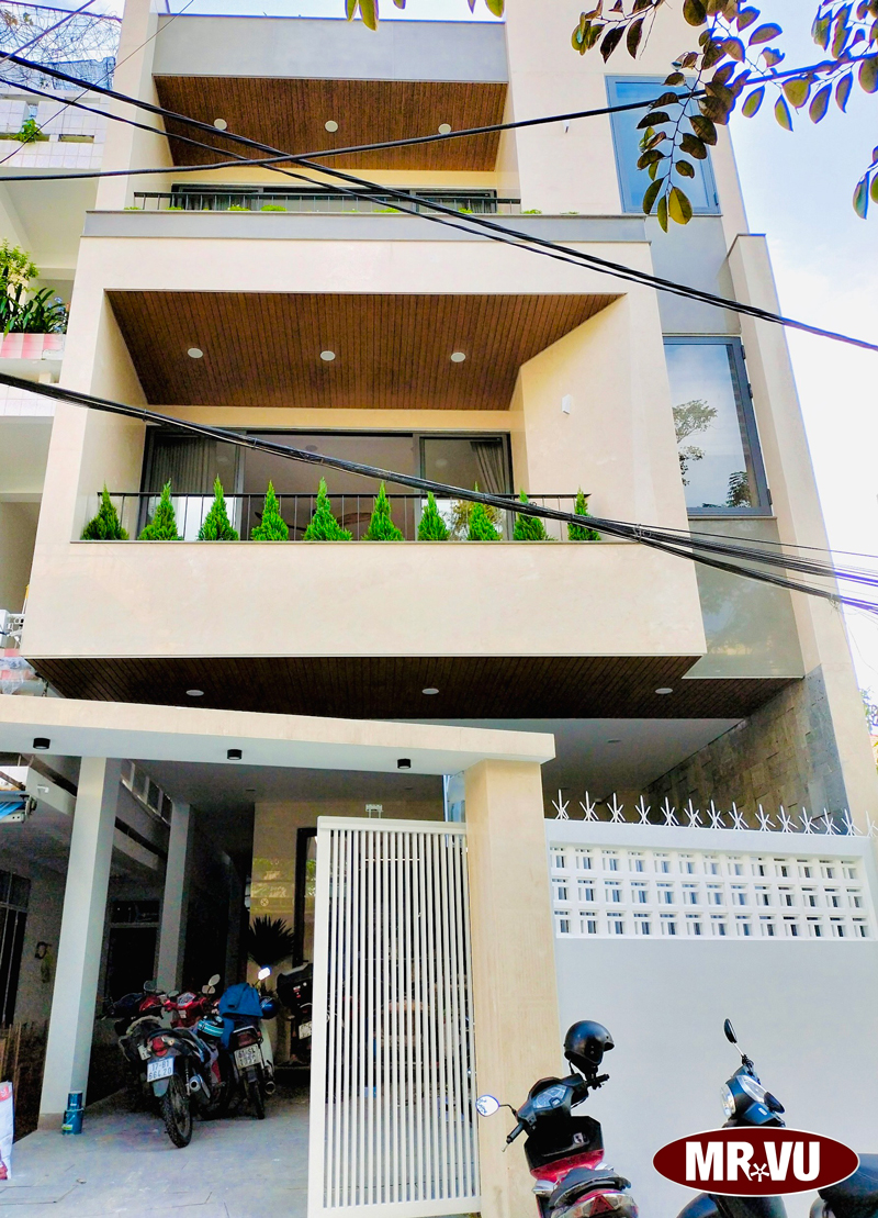 quat-tran-mrvu-tai-nha-chi-thanh-dn