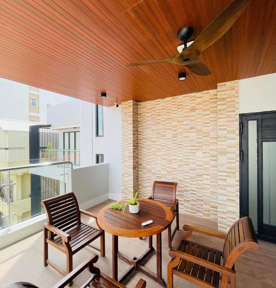 Mẫu quạt trần 3 cánh Venus - Thiết kế hiện đại