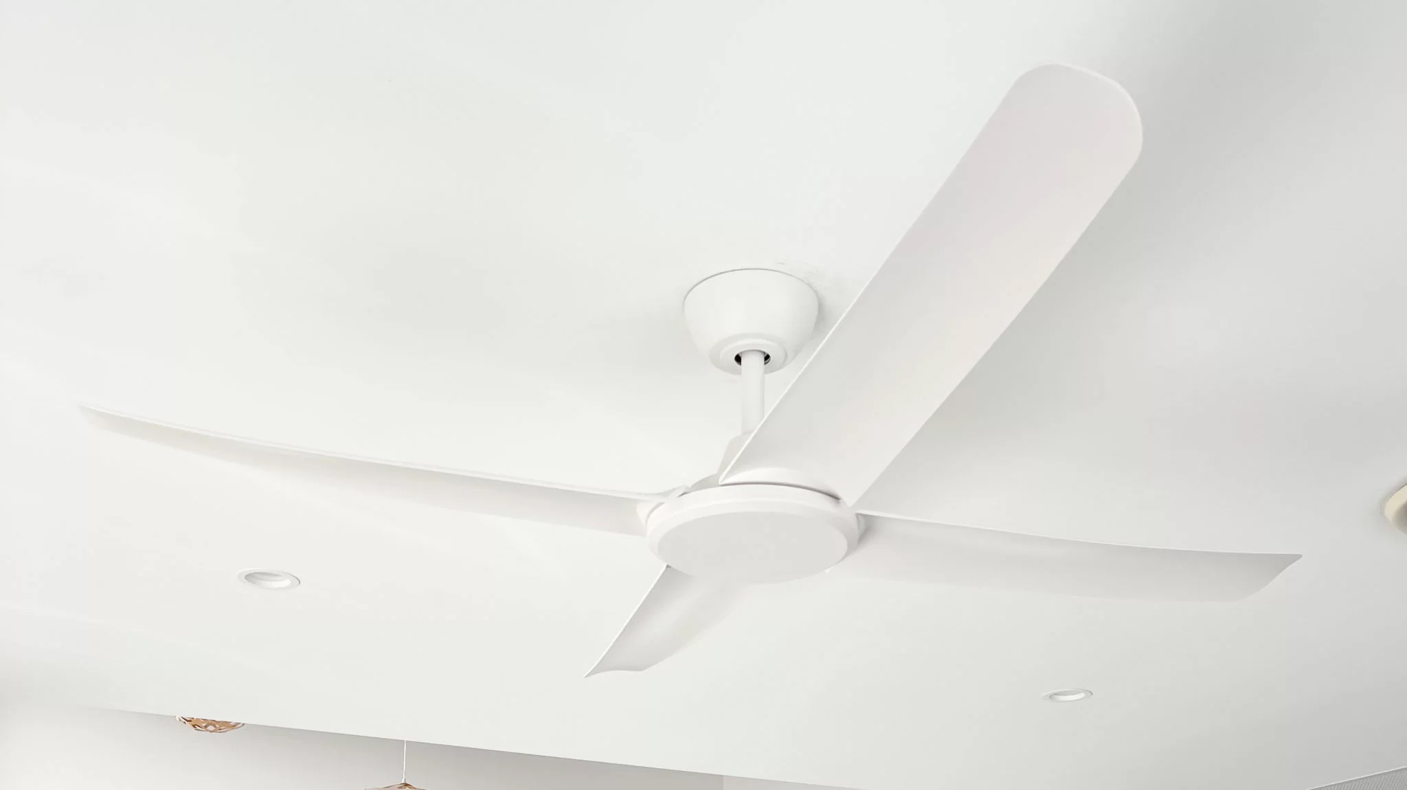 quạt trần hero 4 cánh màu trắng