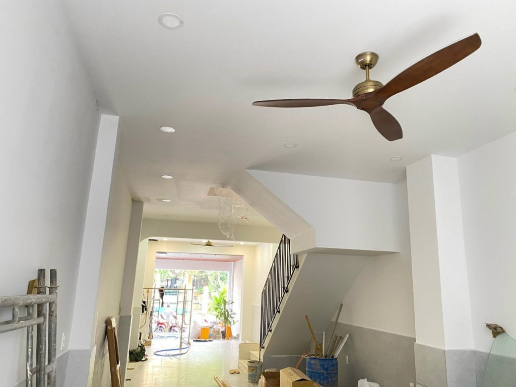 quat-tran-canh-go-camr-gold1