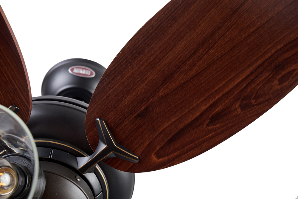 quạt trẩn nhỏ idol đèn