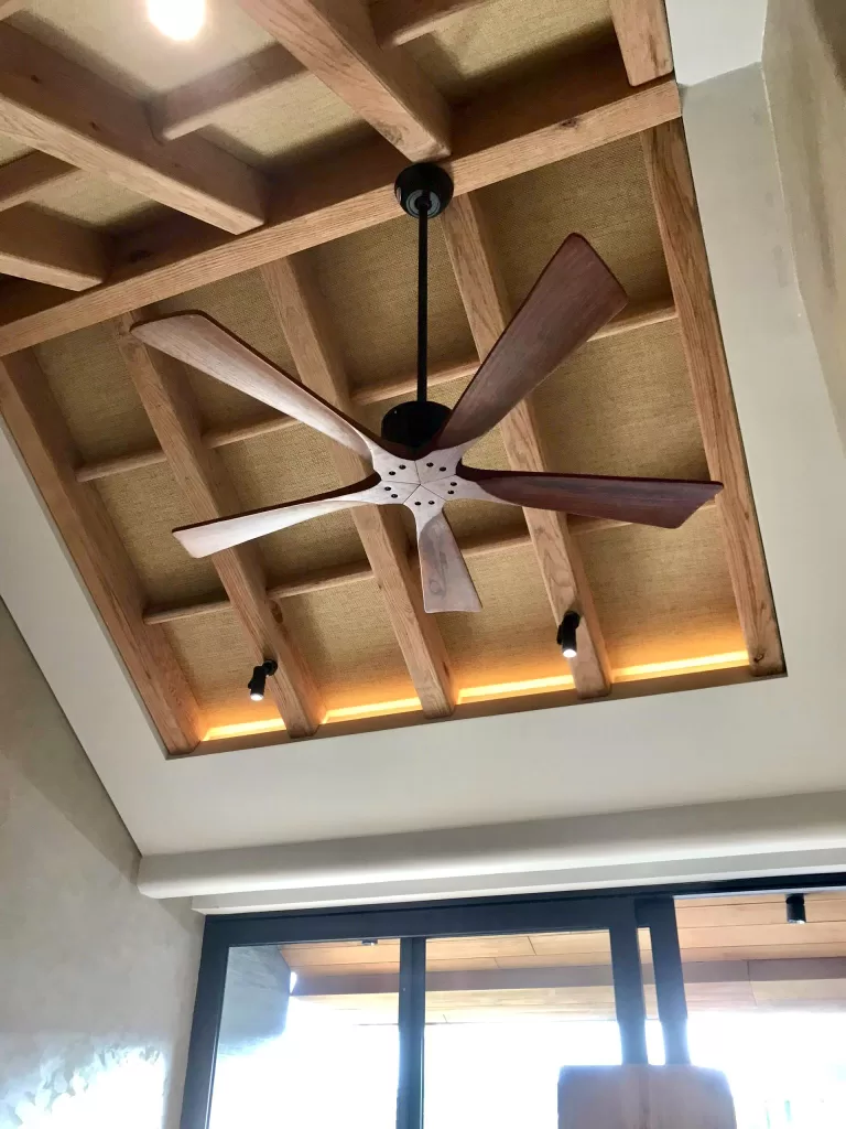 quat-tran-5canh-go-solid5b quat-tran-5canh-go-solid5b