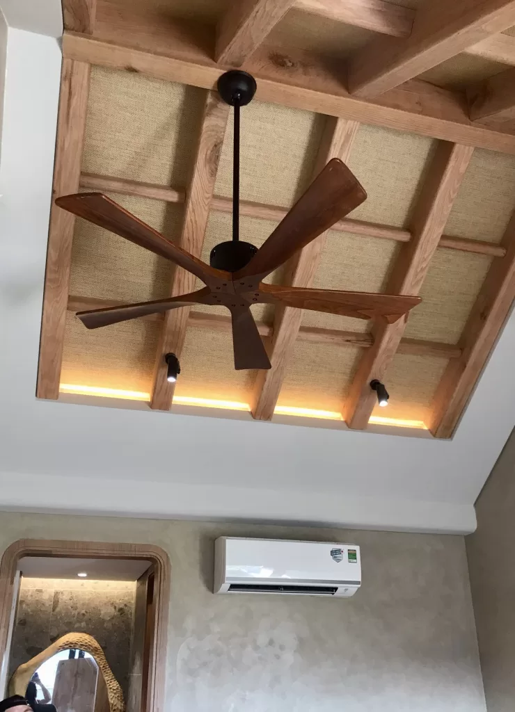 quat-tran-5canh-go-solid5b1 quat-tran-5canh-go-solid5b1