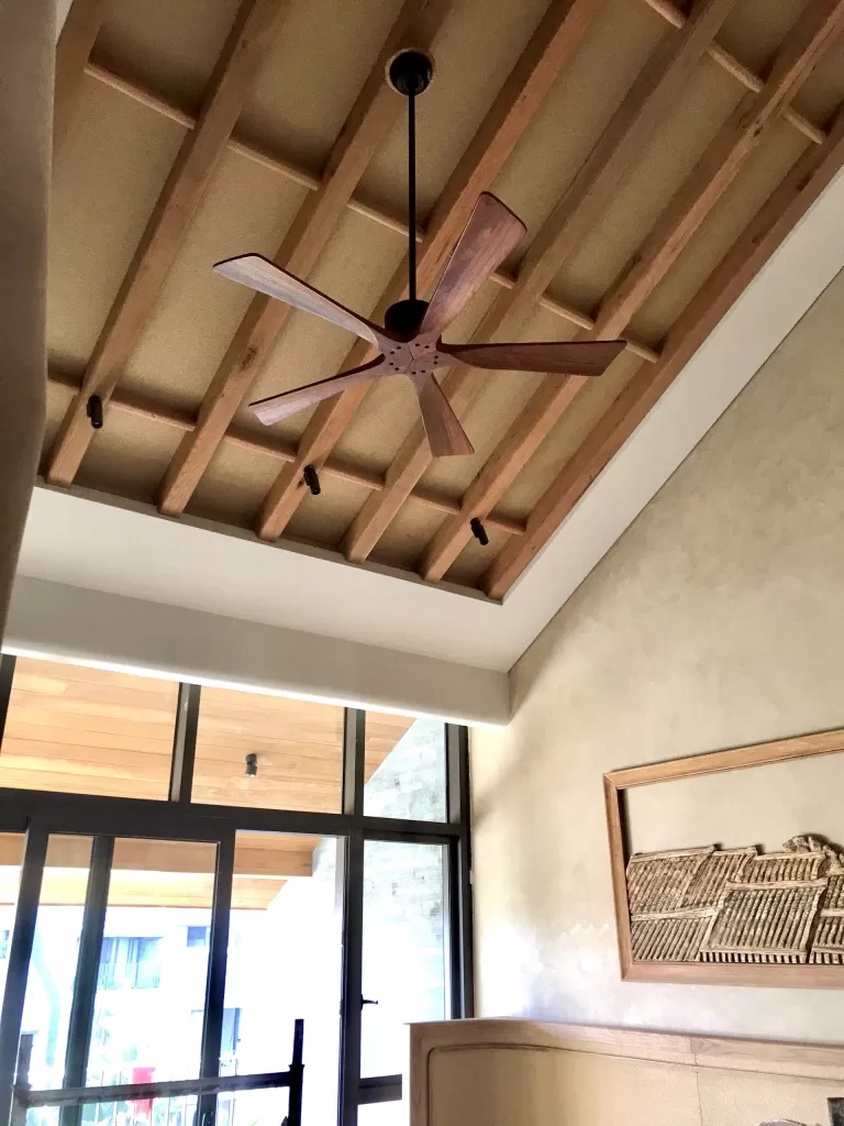 quat-tran-5canh-go-solid5b4 quat-tran-5canh-go-solid5b4