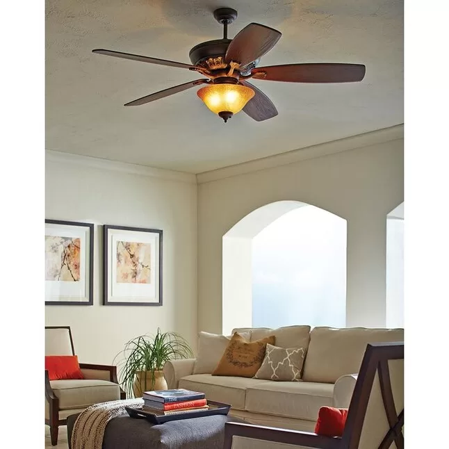 quat-tran-dang-cap-co-den-Legend-plus