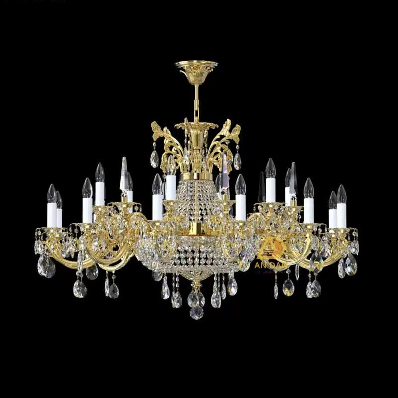 Sản phẩm đèn chùm bằng đồng chao đá lịch lãm, hoàn mỹ