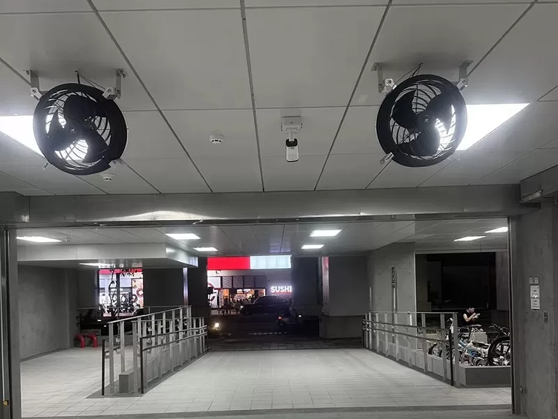 Quat-cong-nghiep-KOSMO-10-toc-do-cao