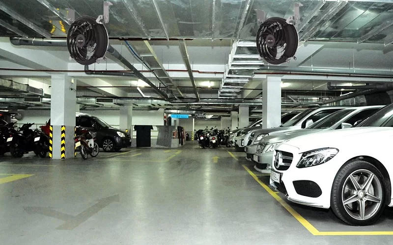 Quat-cong-nghiep-cho-bai-do-xe-co-tuoi-tho-cao-tiet-kiem-dien