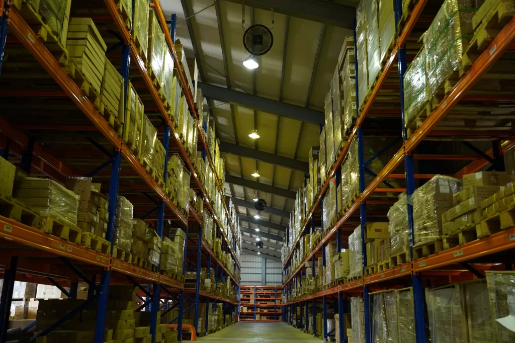 Quạt công nghiệp không ồn cho Nhà Kho