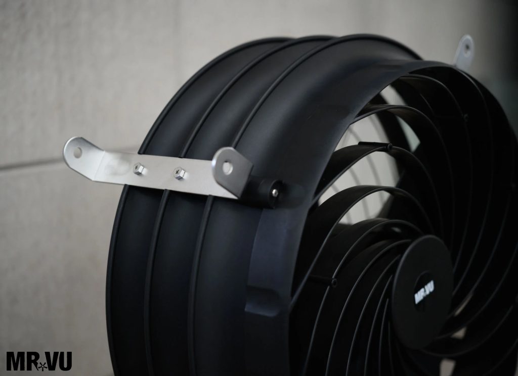 quat-cong-nghiep-khong-on-kosmo