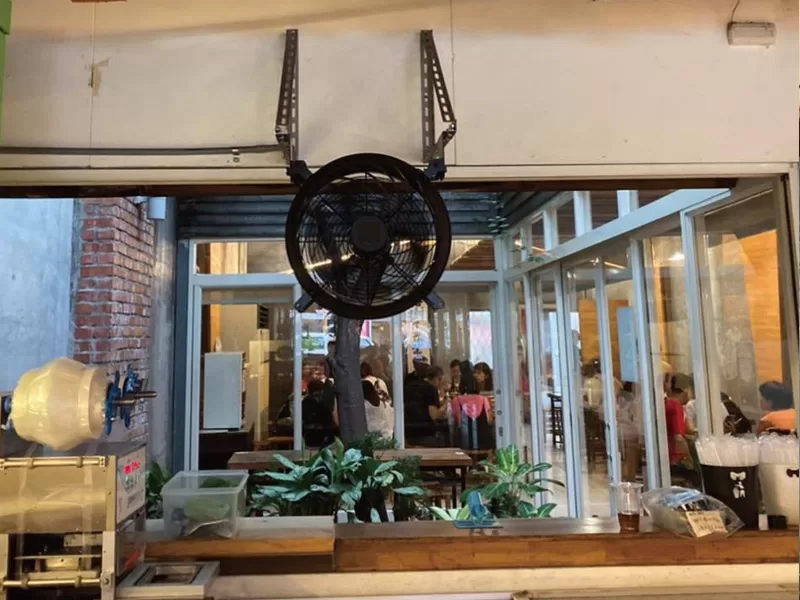 quạt làm mát nhà hàng 5