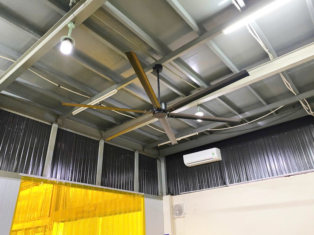 quat-tran-canh-lon-industrialpro-96inch