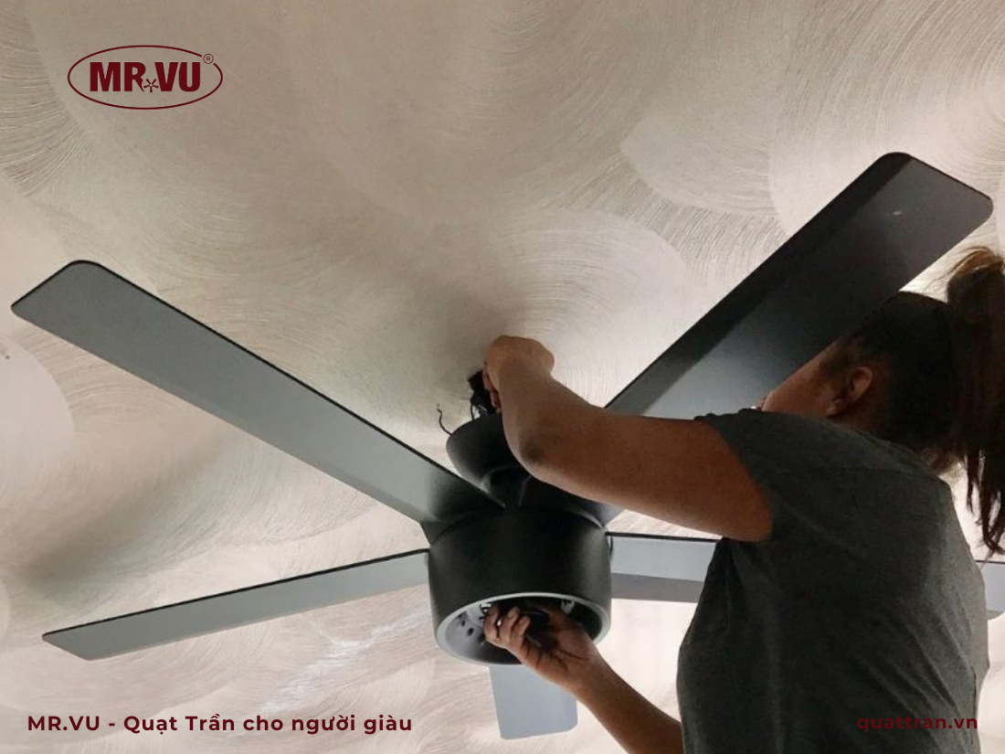 vam tháo quạt trần