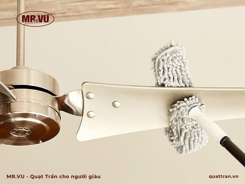 vệ sinh quạt trần