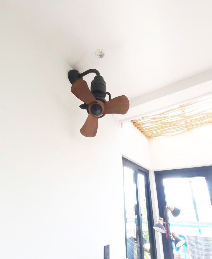 quat-treo-tuong-bon quat-treo-tuong-bon