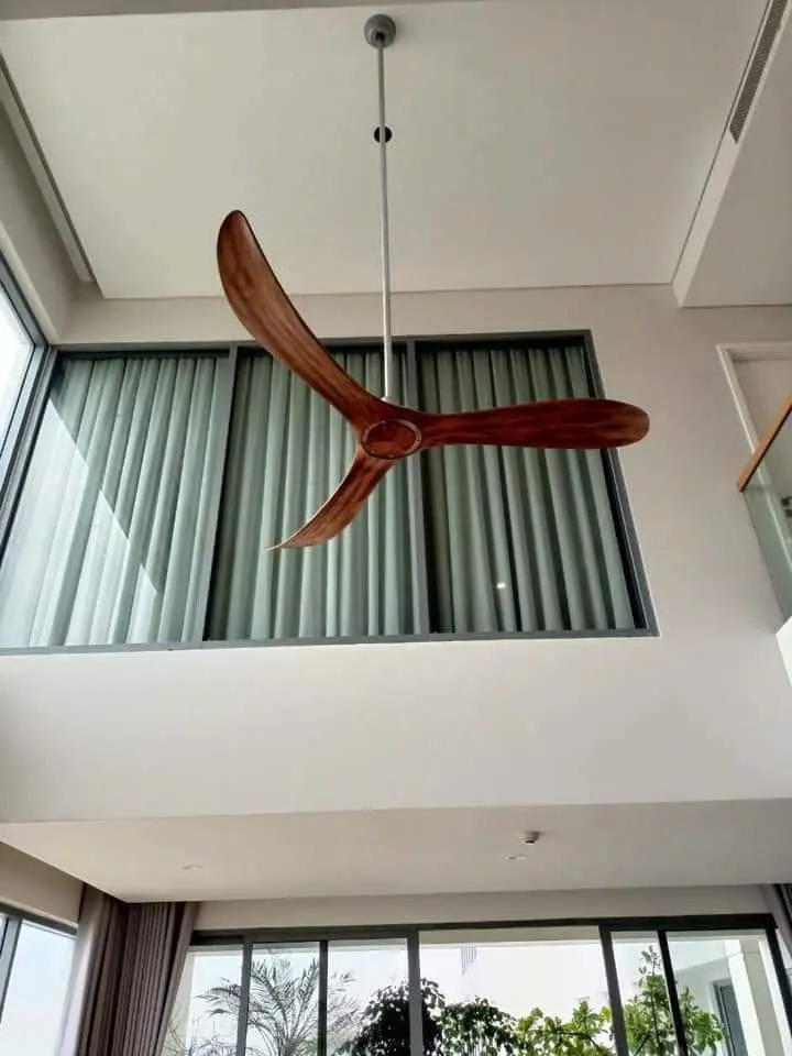 Cách lắp quạt trần - Tạo không gian sống thoải mái và tiện nghi 1 căn hộ chung cư cao cấp Duplex