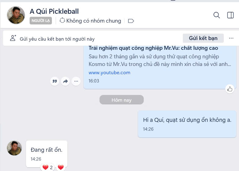 khach-mua-quat-kosmo20