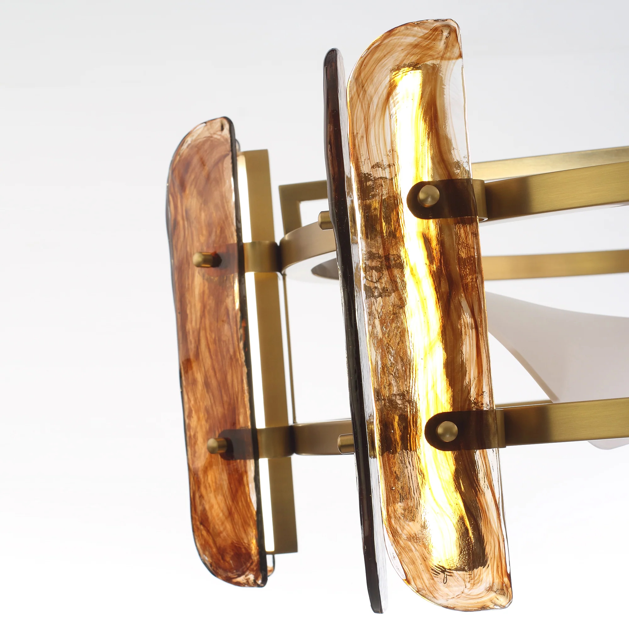 kinh-quat-glass Quạt được chế tác bằng kính chất lượng cao