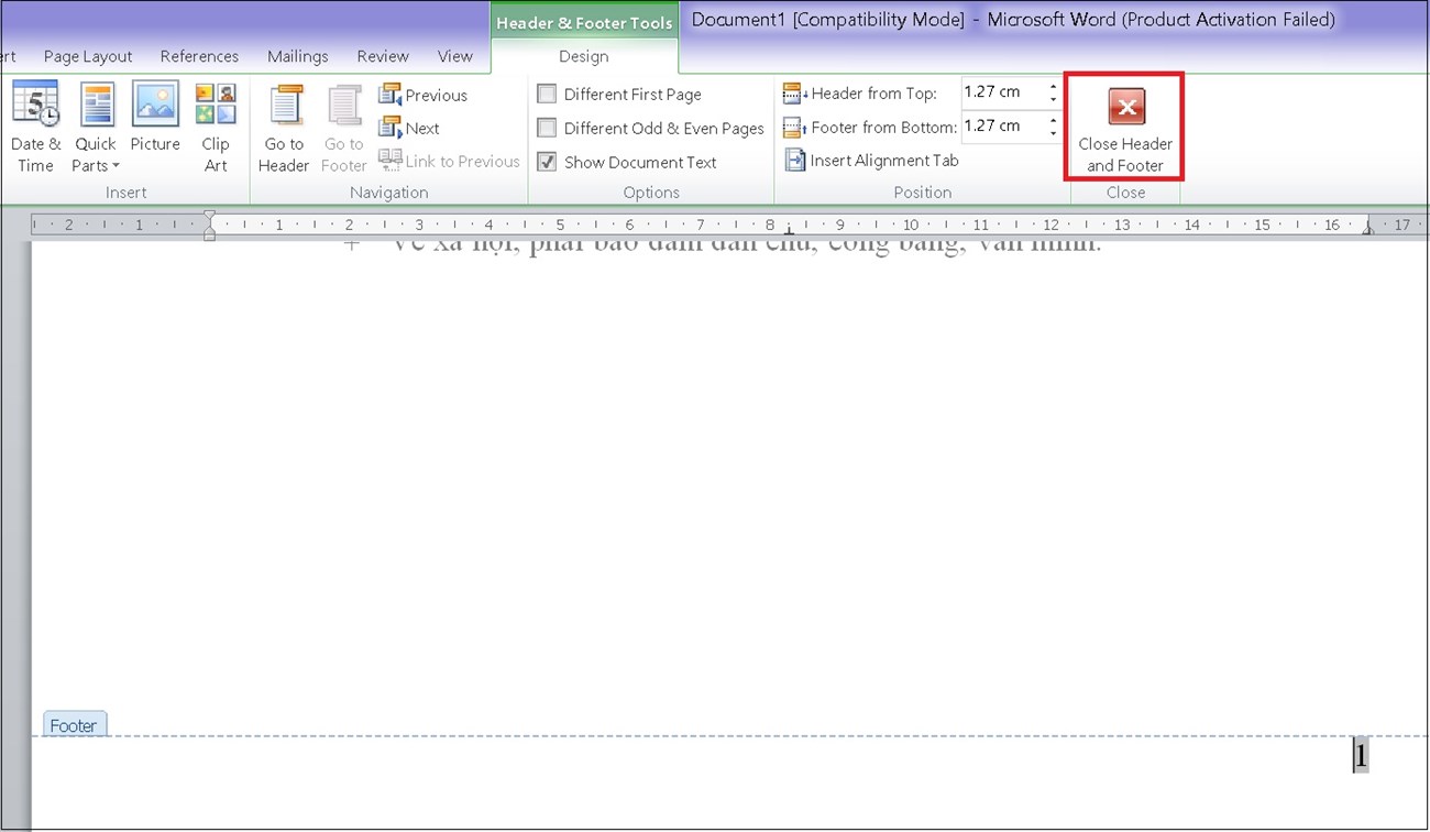 Bạn chọn Close Header and Footer để thoát ra khỏi chức năng đánh dấu trang. Bạn chọn Close Header and Footer để thoát ra khỏi chức năng đánh dấu trang