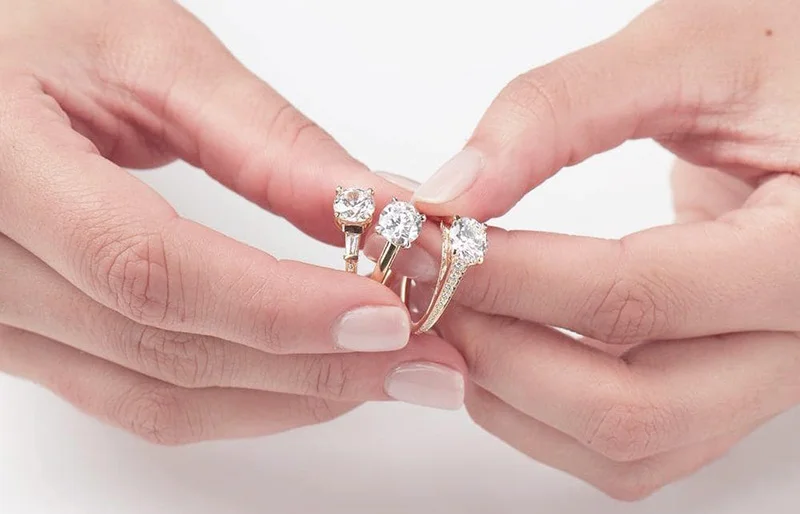 Ý Nghĩa Đeo Nhẫn Các Ngón Tay - Khám Phá Từng Biểu Tượng và Câu Chuyện Ẩn Sau