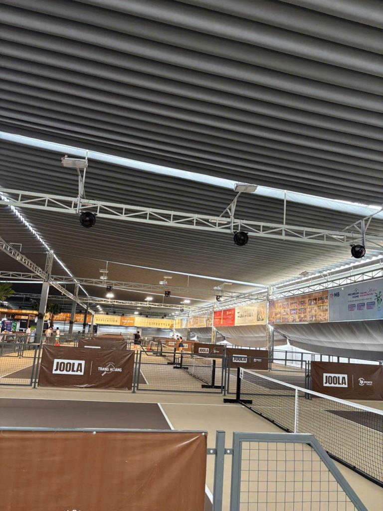 quat-lam-mat-cho-san-pickleball-KOSMO3 KOSMO_PICKLEBALL2