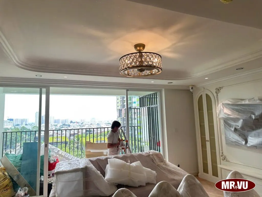 Mẫu quạt đèn pha lê KOTA lắp đặt cho căn hộ chung cư cao cấp