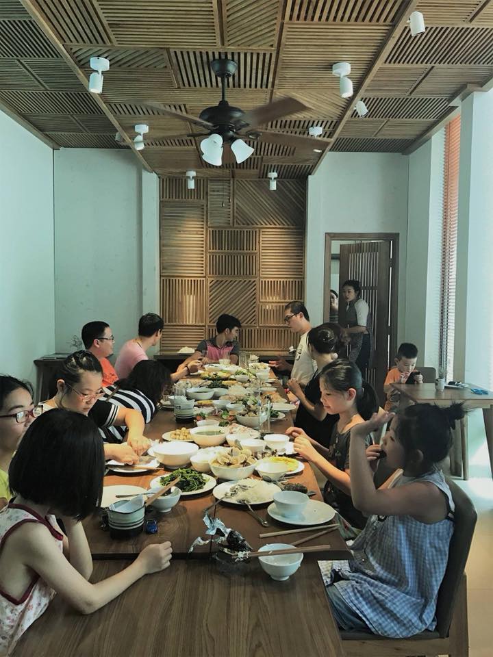 Quạt Mr.Vũ® Tại Minh House Hotel & Apartment Đà Nẵng 21 Xua tan không khí ngột ngạt đông người với Classic Cafe Light!